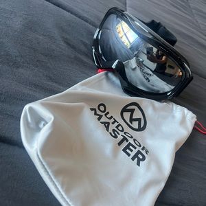 Snowboard / Ski Goggles